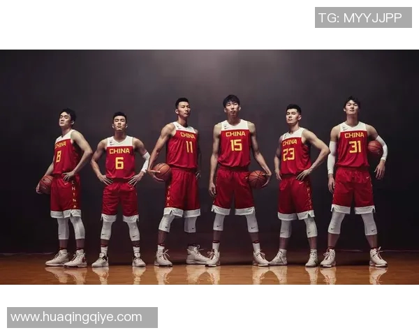 姚明与模特合作视频展现篮球与时尚完美结合的精彩瞬间
